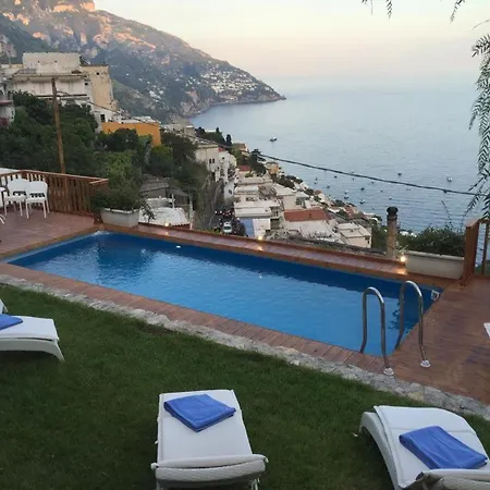 Tesoro Guest house